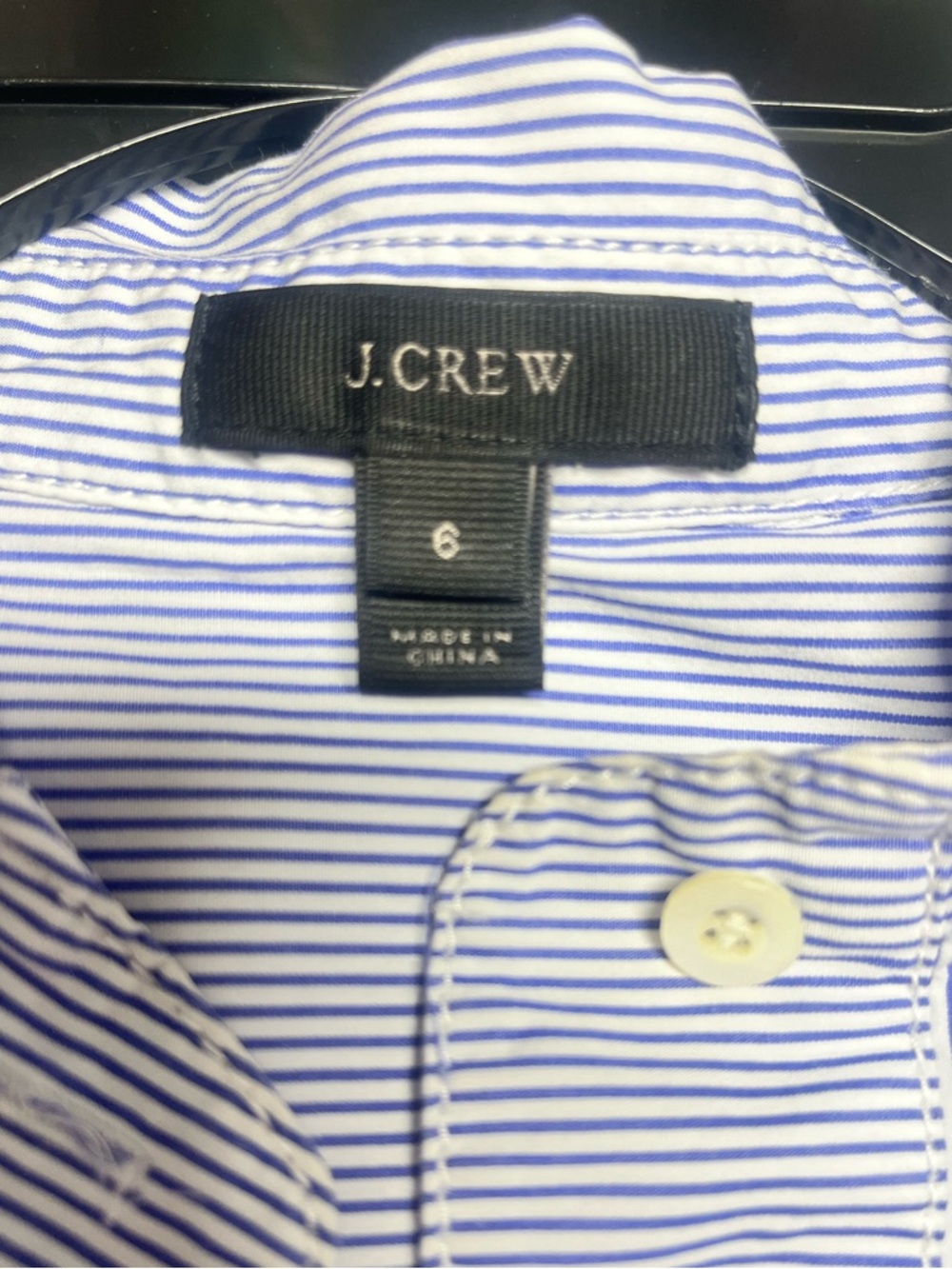 J.Crew tunic style blue and white top. Back is longer than front. Size 6. - Picture 3 of 3